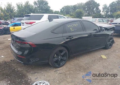 2025 Honda Accord Sport-L z USA, uszkodzony, nr VIN 1HGCY2F77SA023697